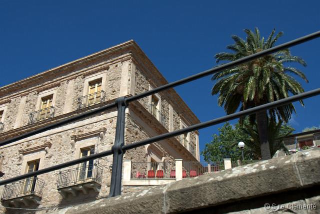 08_CL86825.jpg