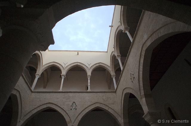 05_CL64037.jpg