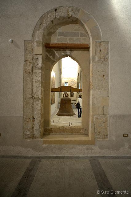 11_CL64059.jpg