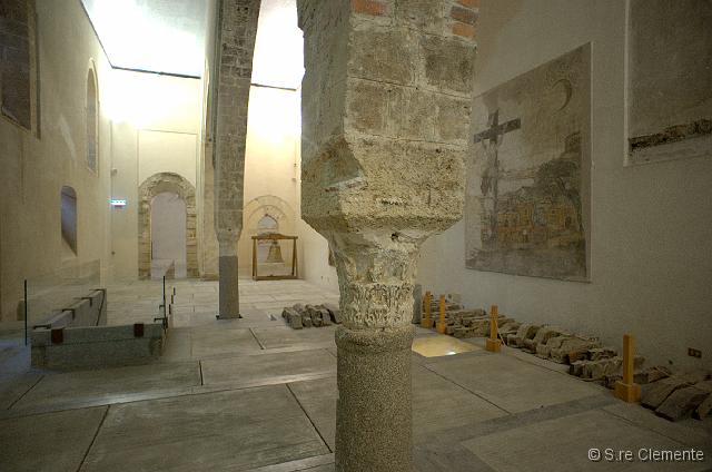 12_CL64070.jpg