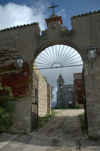 01_SC92304.jpg - A